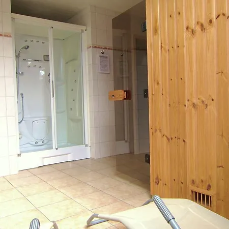 In Waimes-robertville With Sauna Waimes