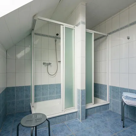 In Waimes-robertville With Sauna Waimes